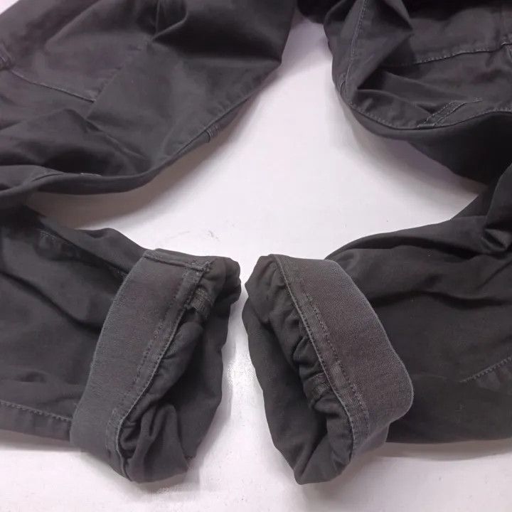 Stone Island Stone Island Black Casual Pants for Men Size US 32 / EU 48 - 11 Thumbnail