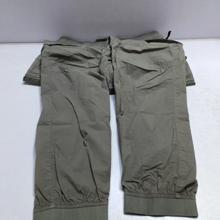 Stone Island Stone Island SS24 Relaxed Cargo Pants for Men Size US 32 / EU 48 - 11 Thumbnail