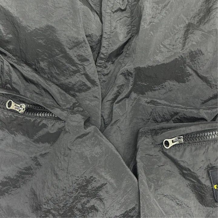 Stone Island Stone Island Black Logo Cargo Shorts Size US 30 / EU 46 - 4 Thumbnail