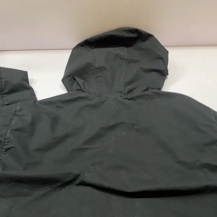 Stone Island Stone Island Lightweight Hooded Jacket for Men Size US XL / EU 56 / 4 - 20 Thumbnail
