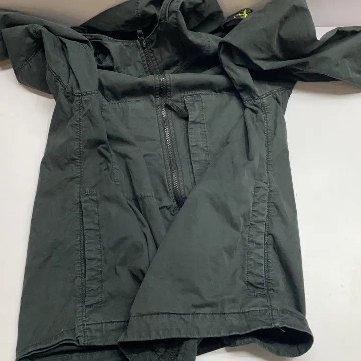 Stone Island Stone Island Lightweight Hooded Jacket for Men Size US XL / EU 56 / 4 - 18 Thumbnail