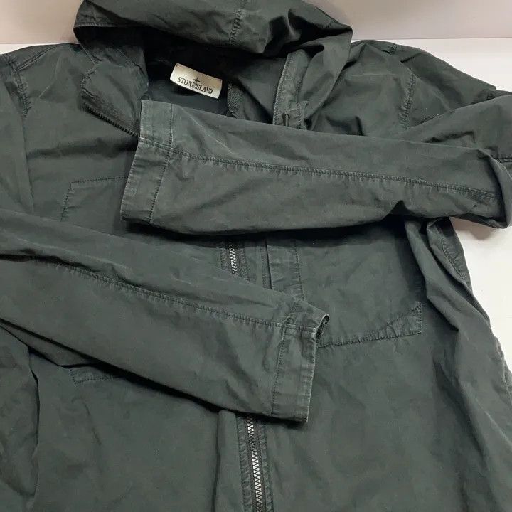 Stone Island Stone Island Lightweight Hooded Jacket for Men Size US XL / EU 56 / 4 - 15 Thumbnail