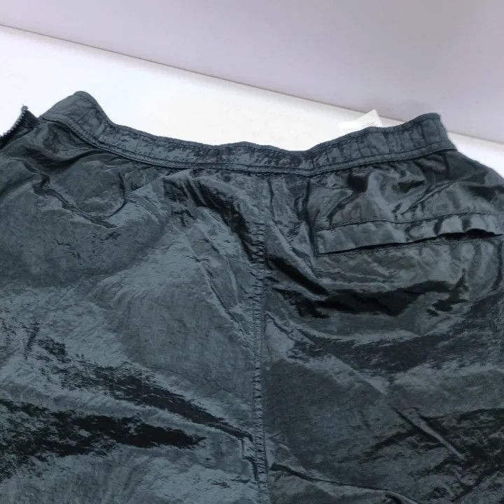 Stone Island Stone Island Black Casual Shorts for Men Size US 32 / EU 48 - 7 Thumbnail