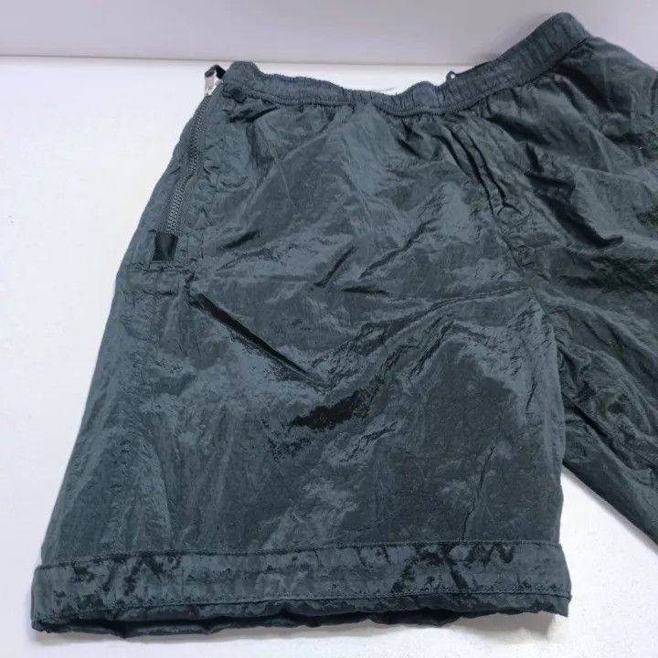 Stone Island Stone Island Black Casual Shorts for Men Size US 32 / EU 48 - 9 Thumbnail