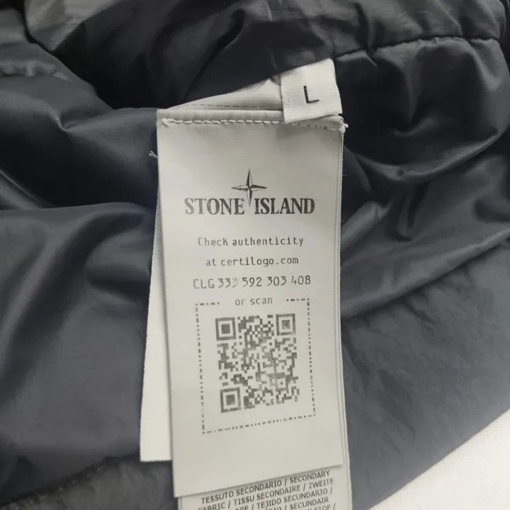 Stone Island Stone Island Sleeveless Zipper Vest for Men Size US L / EU 52-54 / 3 - 5 Thumbnail