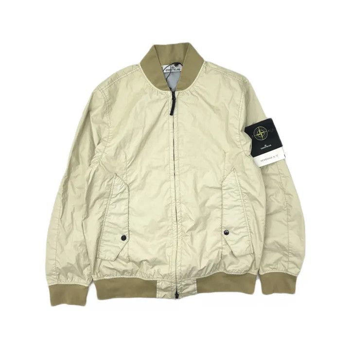 Stone Island Stone Island Light Windbreaker Jacket for Men Size US L / EU 52-54 / 3 - 2 Thumbnail