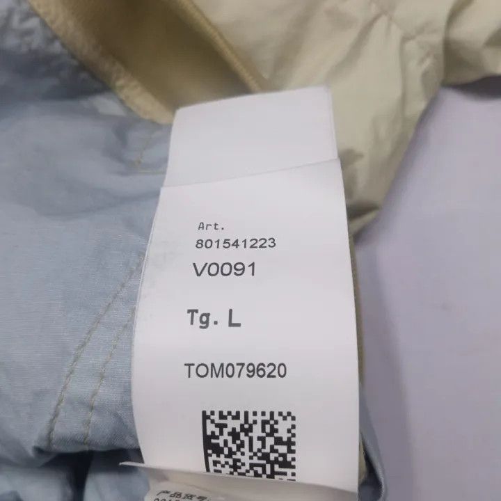 Stone Island Stone Island Light Windbreaker Jacket for Men Size US L / EU 52-54 / 3 - 7 Thumbnail