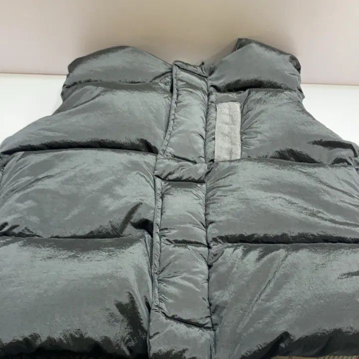 Stone Island Stone Island Quilted Nylon Vest for Men Size US M / EU 48-50 / 2 - 10 Thumbnail