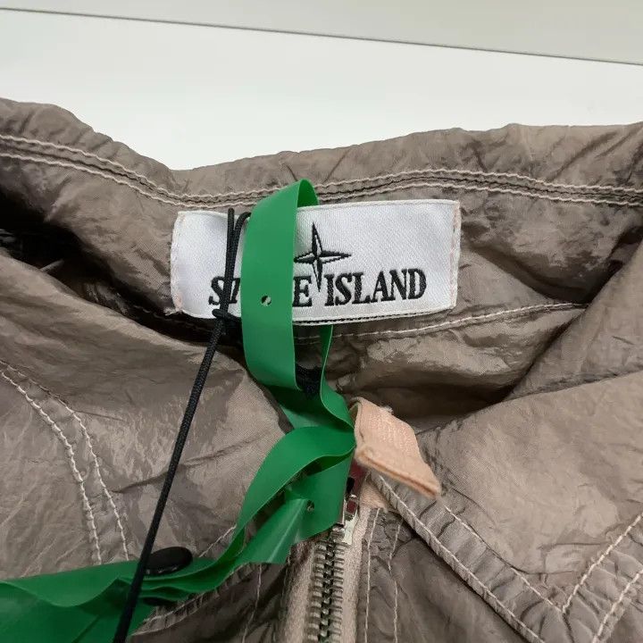 Stone Island Stone Island Long Sleeve Zip Jacket for Men Size US M / EU 48-50 / 2 - 5 Thumbnail