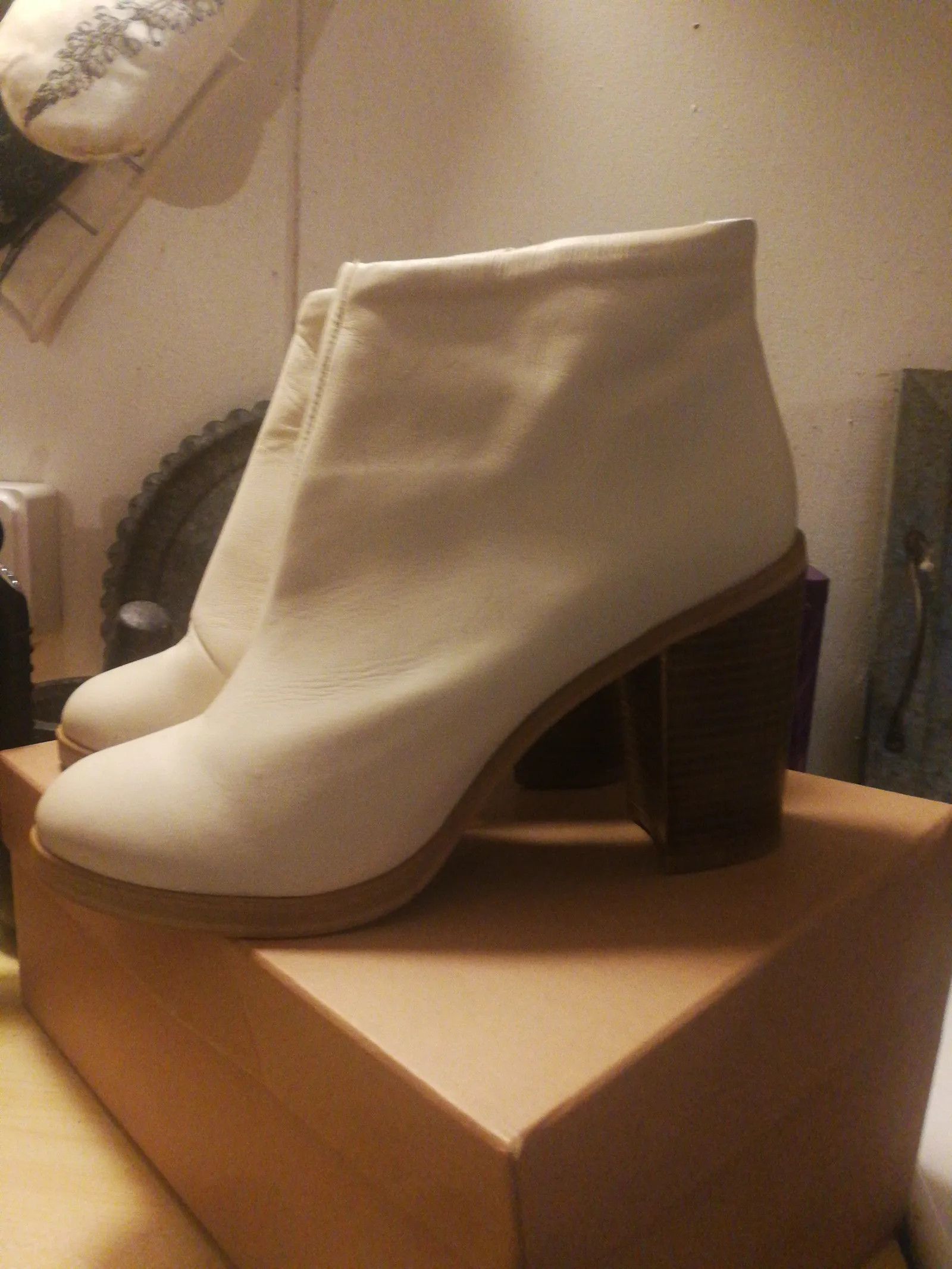 Royal RepubliQ Royal RepubliQ Heels Size US 10 / IT 40 - 4 Thumbnail