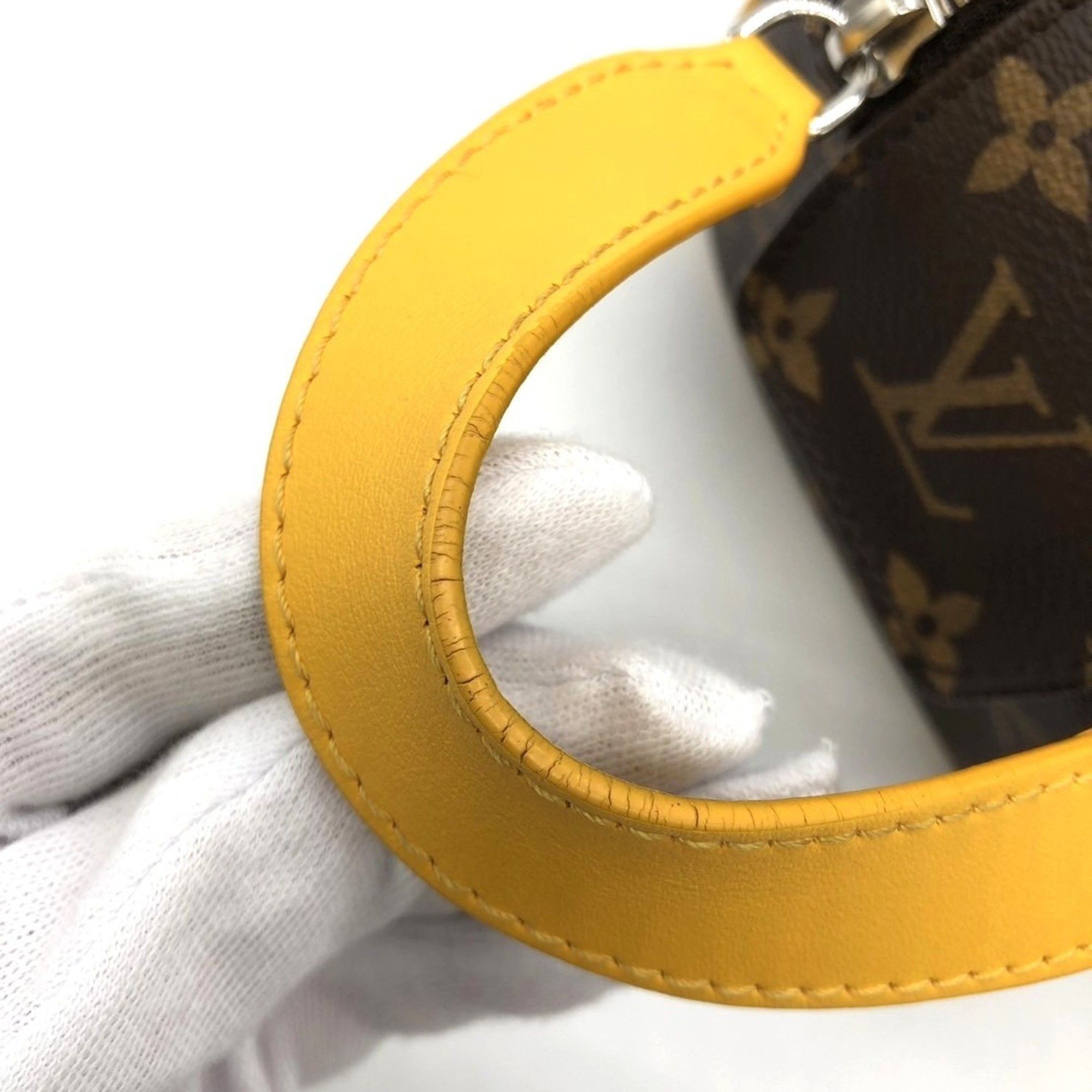 Louis Vuitton Louis Vuitton Dopp Kit clutch Size ONE SIZE - 13 Thumbnail