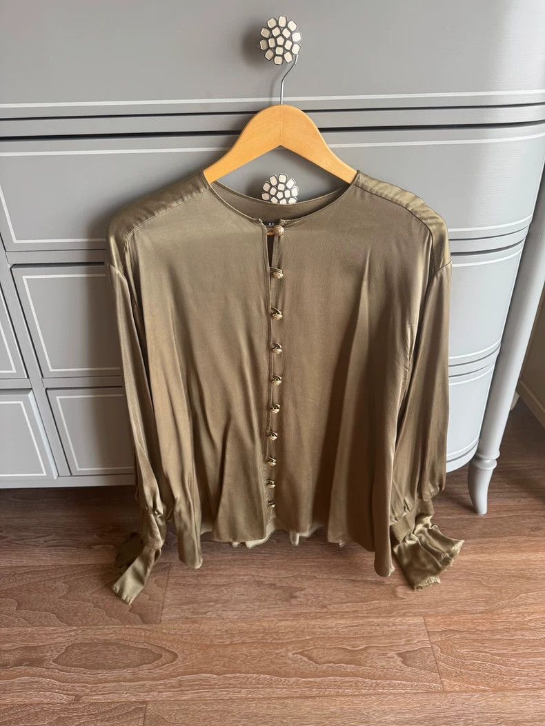 Balmain elegant balmain long sleeve shirt with buttons-dmc Size US S / EU 44-46 / 1 - 6 Thumbnail
