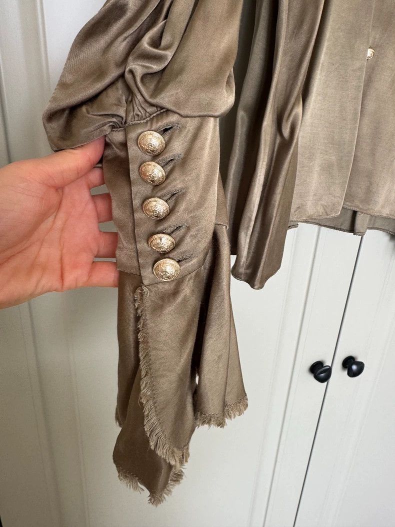Balmain elegant balmain long sleeve shirt with buttons-dmc Size US S / EU 44-46 / 1 - 3 Thumbnail