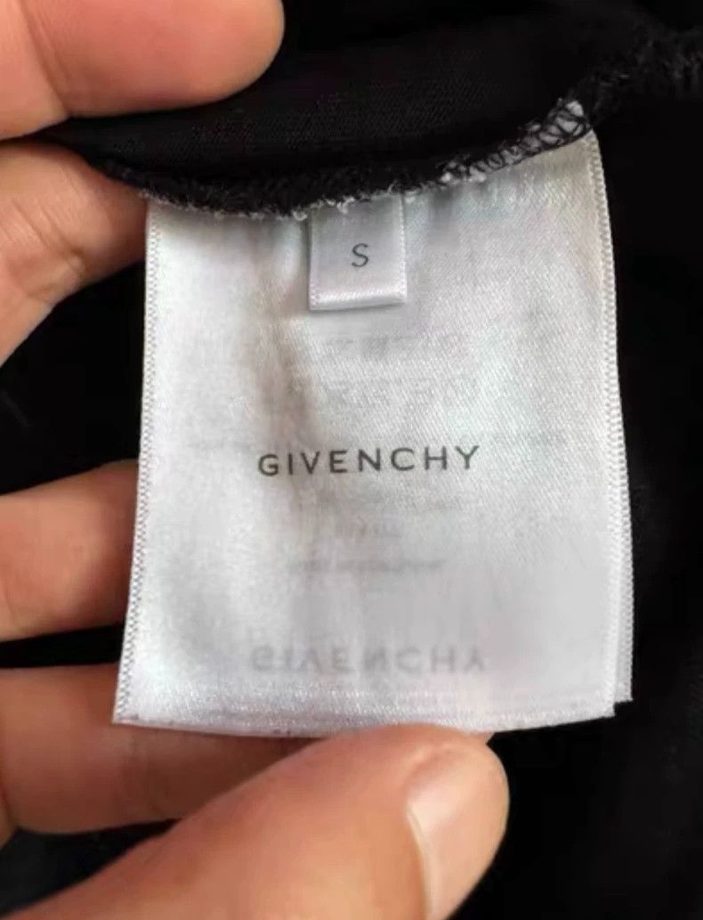Givenchy givenchy short sleeve logo t-shirt-dmc Size US S / EU 44-46 / 1 - 4 Thumbnail