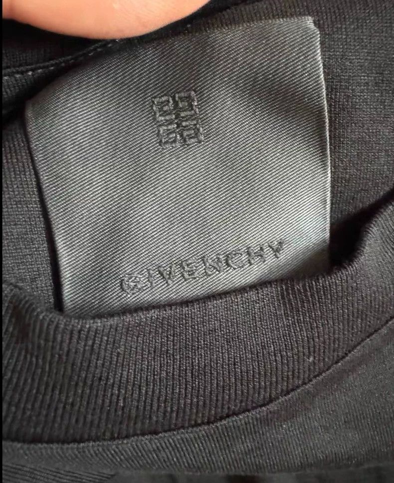 Givenchy givenchy short sleeve logo t-shirt-dmc Size US S / EU 44-46 / 1 - 3 Thumbnail