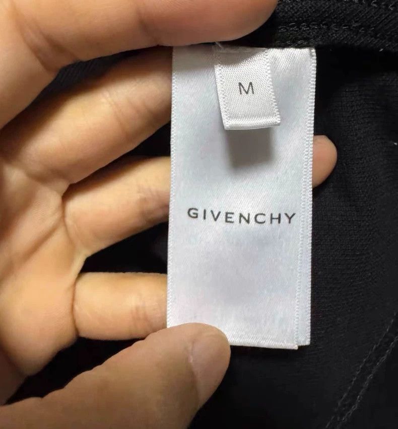 Givenchy givenchy black short sleeve polo shirt-dmc Size US M / EU 48-50 / 2 - 5 Thumbnail