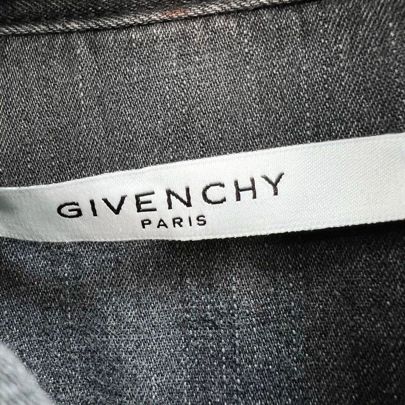 Givenchy givenchy distressed denim button-up shirt-dmc Size US S / EU 44-46 / 1 - 5 Thumbnail