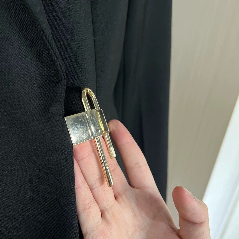 Givenchy Givenchy Metal Lock Closure Suit Jacket-dmc Size US S / EU 44-46 / 1 - 5 Thumbnail