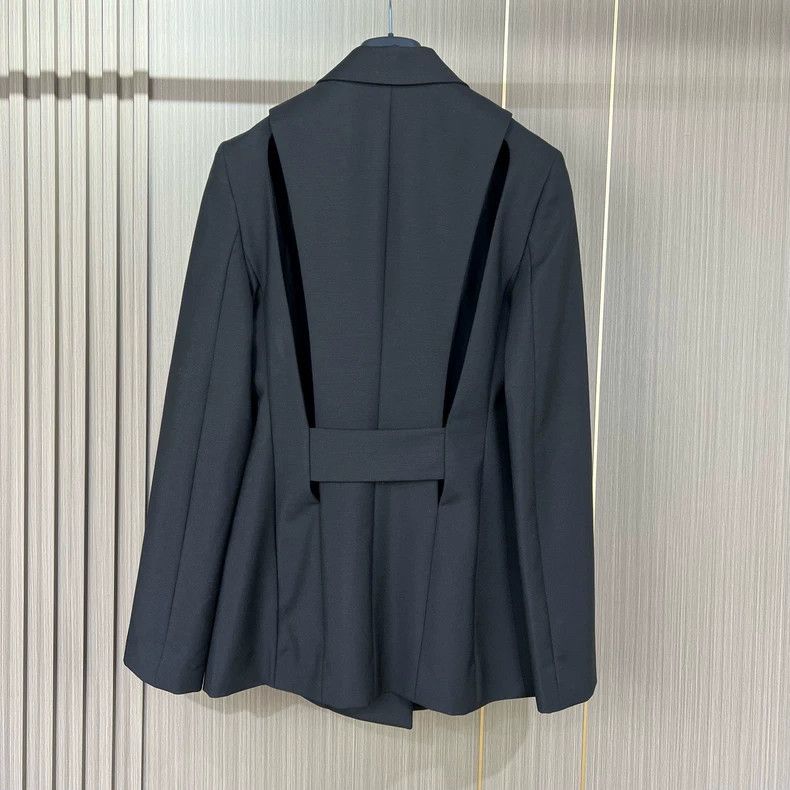Givenchy Givenchy Metal Lock Closure Suit Jacket-dmc Size US S / EU 44-46 / 1 - 2 Thumbnail