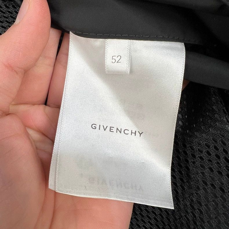 Givenchy Givenchy Black Print Zipper Windbreaker Jacket-dmc Size US L / EU 52-54 / 3 - 7 Thumbnail
