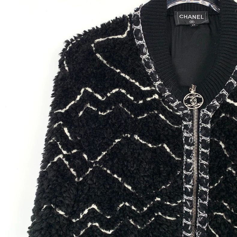 Chanel Chanel Black Teddy Jacket with CC Logo-dmc Size US S / EU 44-46 / 1 - 3 Thumbnail