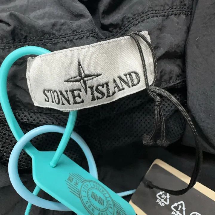 Stone Island Stone Island Black Logo Zip Jacket Size US XXL / EU 58 / 5 - 2 Thumbnail
