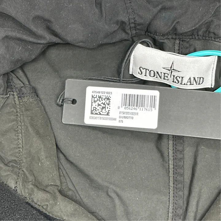 Stone Island Stone Island Black Hooded Jacket for Men Size US M / EU 48-50 / 2 - 3 Thumbnail