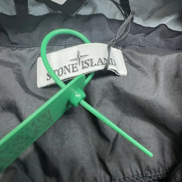 Stone Island Stone Island Black Lightweight Hooded Jacket Size US M / EU 48-50 / 2 - 2 Thumbnail