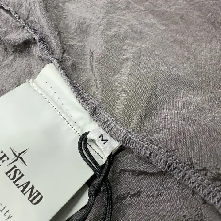 Stone Island Stone Island Nylon Metal Light Jacket for Men Size US M / EU 48-50 / 2 - 6 Thumbnail