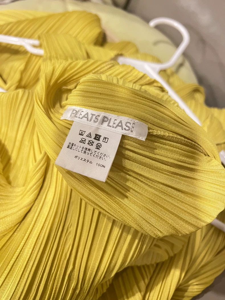 Issey Miyake yellow sleeveless summer dress by Issey Miyake-dmc Size US S / EU 44-46 / 1 - 4 Thumbnail