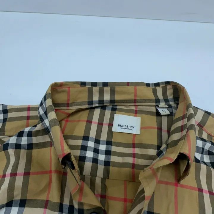 Burberry Burberry Vintage Plaid Button-Up Shirt Size US XL / EU 56 / 4 - 6 Thumbnail