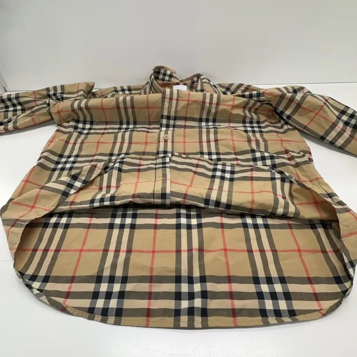 Burberry burberry short sleeve Size US L / EU 52-54 / 3 - 8 Thumbnail