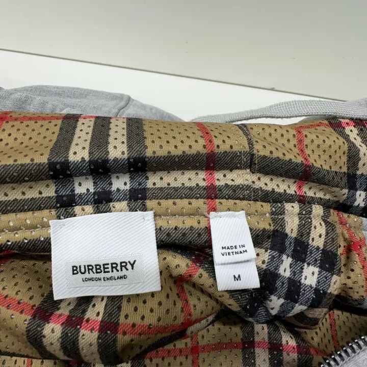 Burberry Burberry Gray Logo Hoodie for Casual Wear Size US M / EU 48-50 / 2 - 5 Thumbnail
