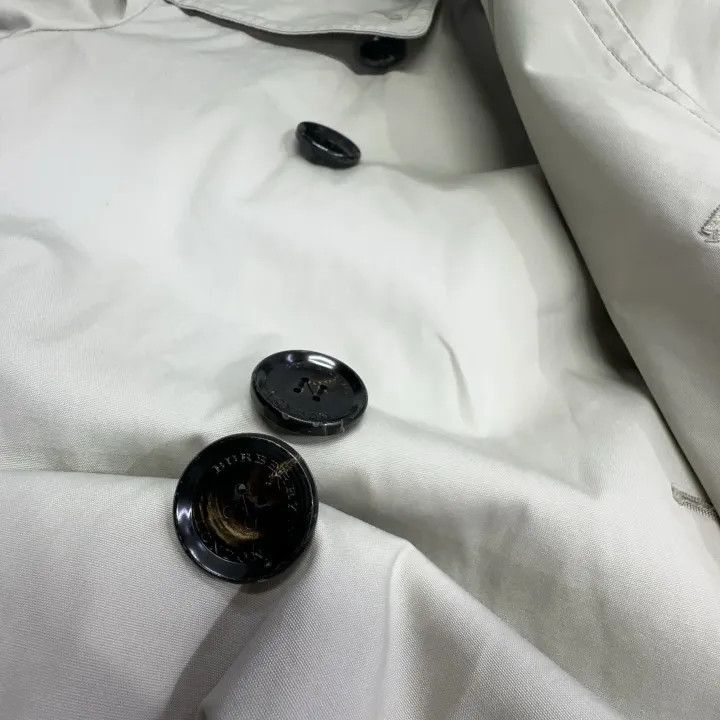 Burberry Burberry Beige Double-breasted Long Sleeve Coat Size US L / EU 52-54 / 3 - 17 Thumbnail