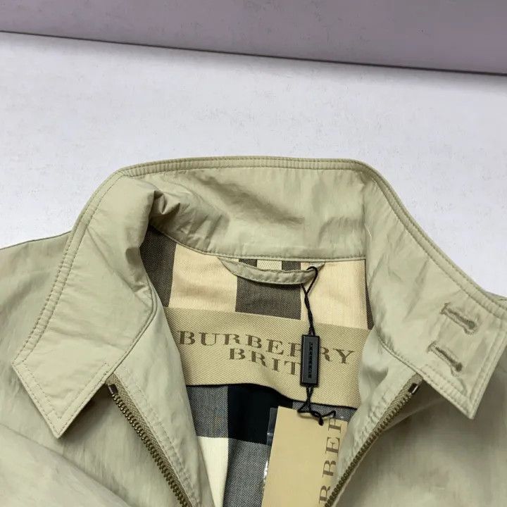 Burberry Burberry Classic Check Zip Collar Windbreaker Jacket Size US S / EU 44-46 / 1 - 10 Thumbnail