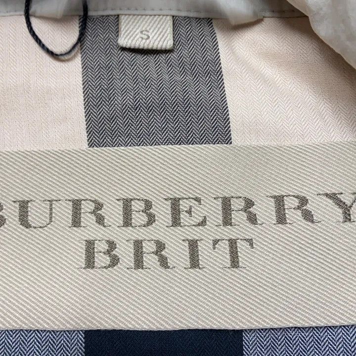Burberry Burberry Classic Check Zip Collar Windbreaker Jacket Size US S / EU 44-46 / 1 - 4 Thumbnail