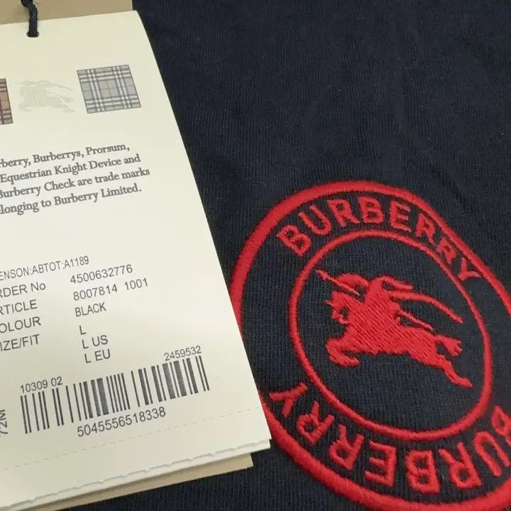 Burberry Burberry Black Logo T-Shirt for Men and Women Size US L / EU 52-54 / 3 - 9 Thumbnail