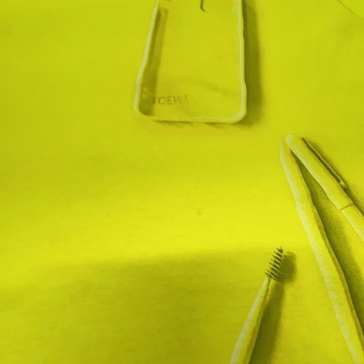 Loewe Loewe SS23 Yellow Graphic Short Sleeve T-Shirt Size US L / EU 52-54 / 3 - 9 Thumbnail
