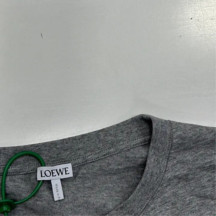Loewe Loewe Casual Logo Embroidered T-Shirt for Men Size US L / EU 52-54 / 3 - 2 Thumbnail