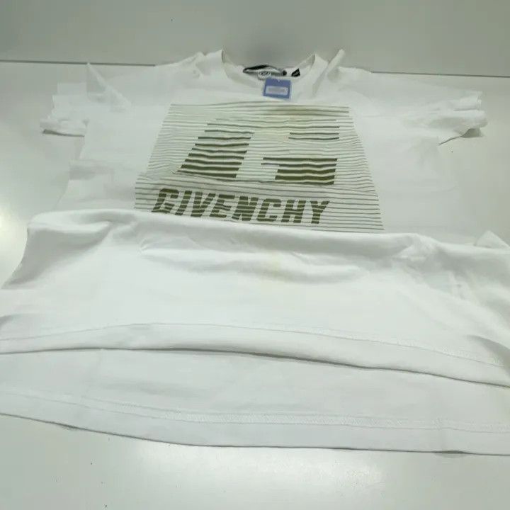 Givenchy Givenchy Logo Print Round Neck T-Shirt Size US S / EU 44-46 / 1 - 9 Thumbnail