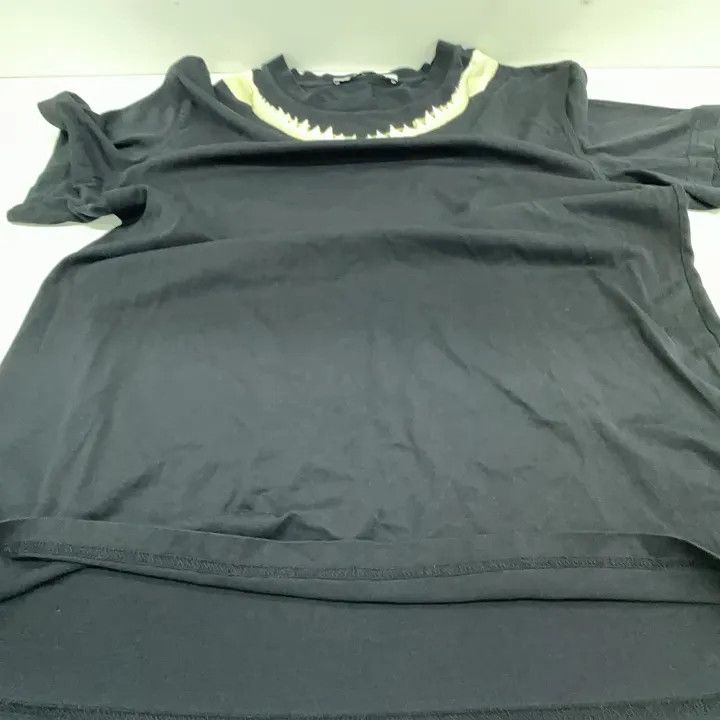 Givenchy Givenchy Casual Solid Color Short Sleeve Shirt Size US L / EU 52-54 / 3 - 6 Thumbnail