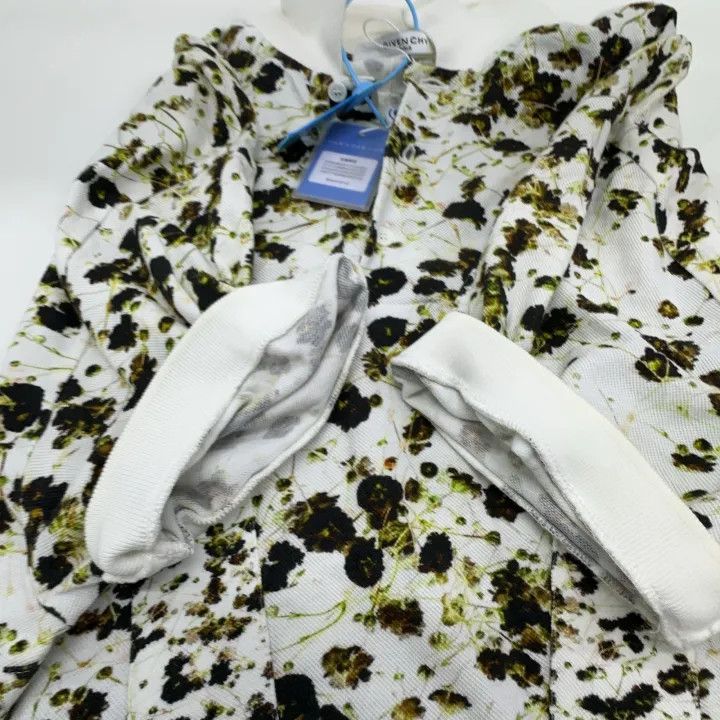 Givenchy Givenchy Casual Stylish Short Sleeve T-Shirt Size US M / EU 48-50 / 2 - 7 Thumbnail