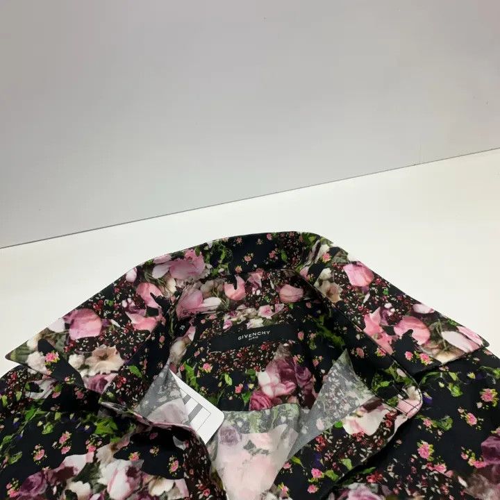 Givenchy Givenchy Floral Print Long Sleeve Button-Up Shirt Size US M / EU 48-50 / 2 - 8 Thumbnail