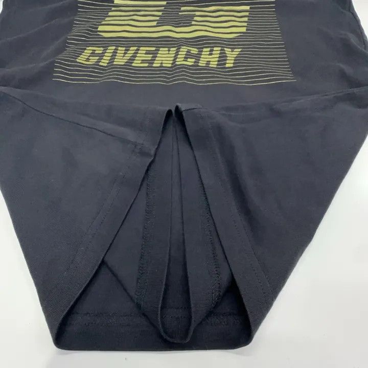 Givenchy Givenchy Casual Graphic Print Short Sleeve T-Shirt Size US S / EU 44-46 / 1 - 12 Thumbnail