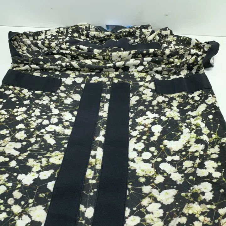 Givenchy Givenchy Casual Fashion Versatile Polo Shirt Size US L / EU 52-54 / 3 - 10 Thumbnail