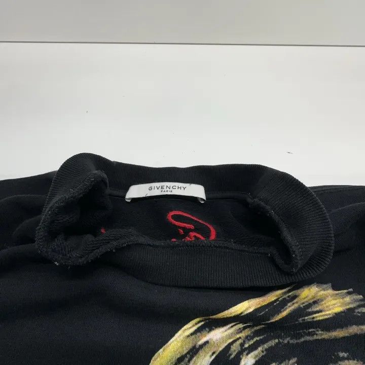 Givenchy Givenchy Lion Graphic Sweatshirt for Men Size US L / EU 52-54 / 3 - 6 Thumbnail