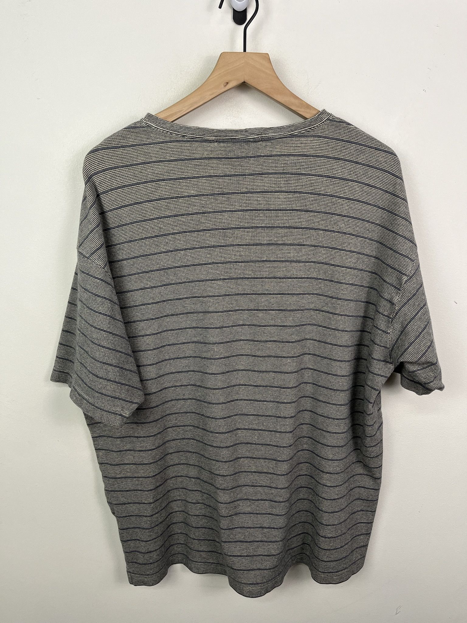 Vintage Vintage Y2K Striped Tan V Neck T Shirt Szie XL Size US XL / EU 56 / 4 - 3 Thumbnail