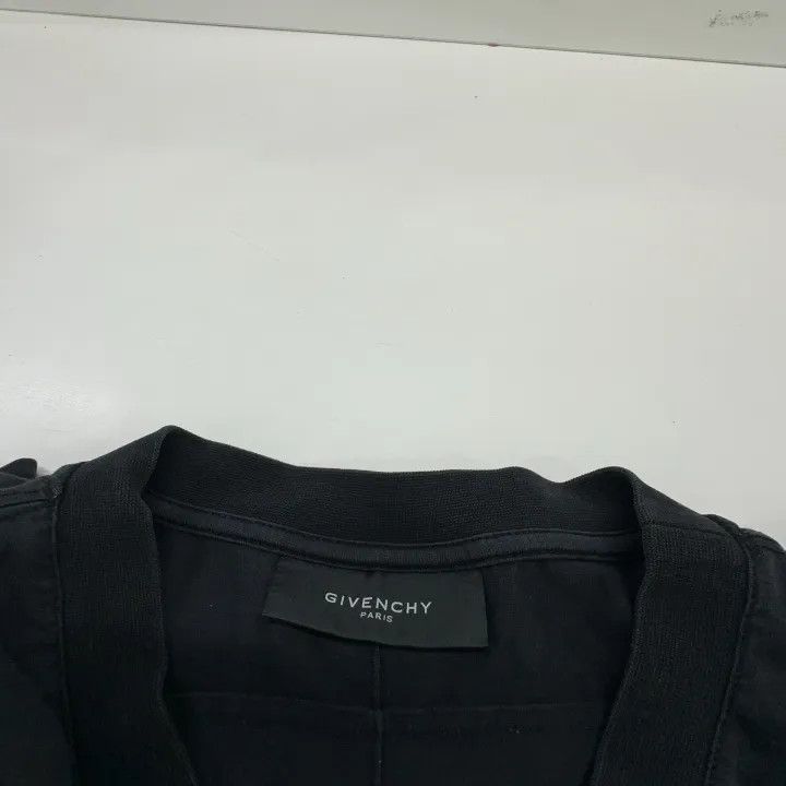 Givenchy Givenchy Short Sleeve Logo T-Shirt for Men Size US L / EU 52-54 / 3 - 6 Thumbnail