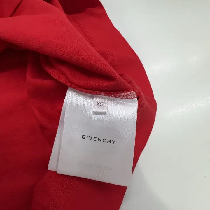 Givenchy Givenchy Red Letter Print Short Sleeve T-shirt Size US XS / EU 42 / 0 - 4 Thumbnail