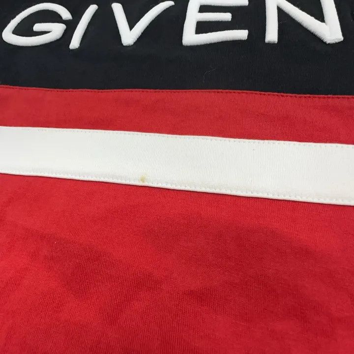 Givenchy Givenchy Red Logo Print Short Sleeve T-Shirt Size US S / EU 44-46 / 1 - 7 Thumbnail